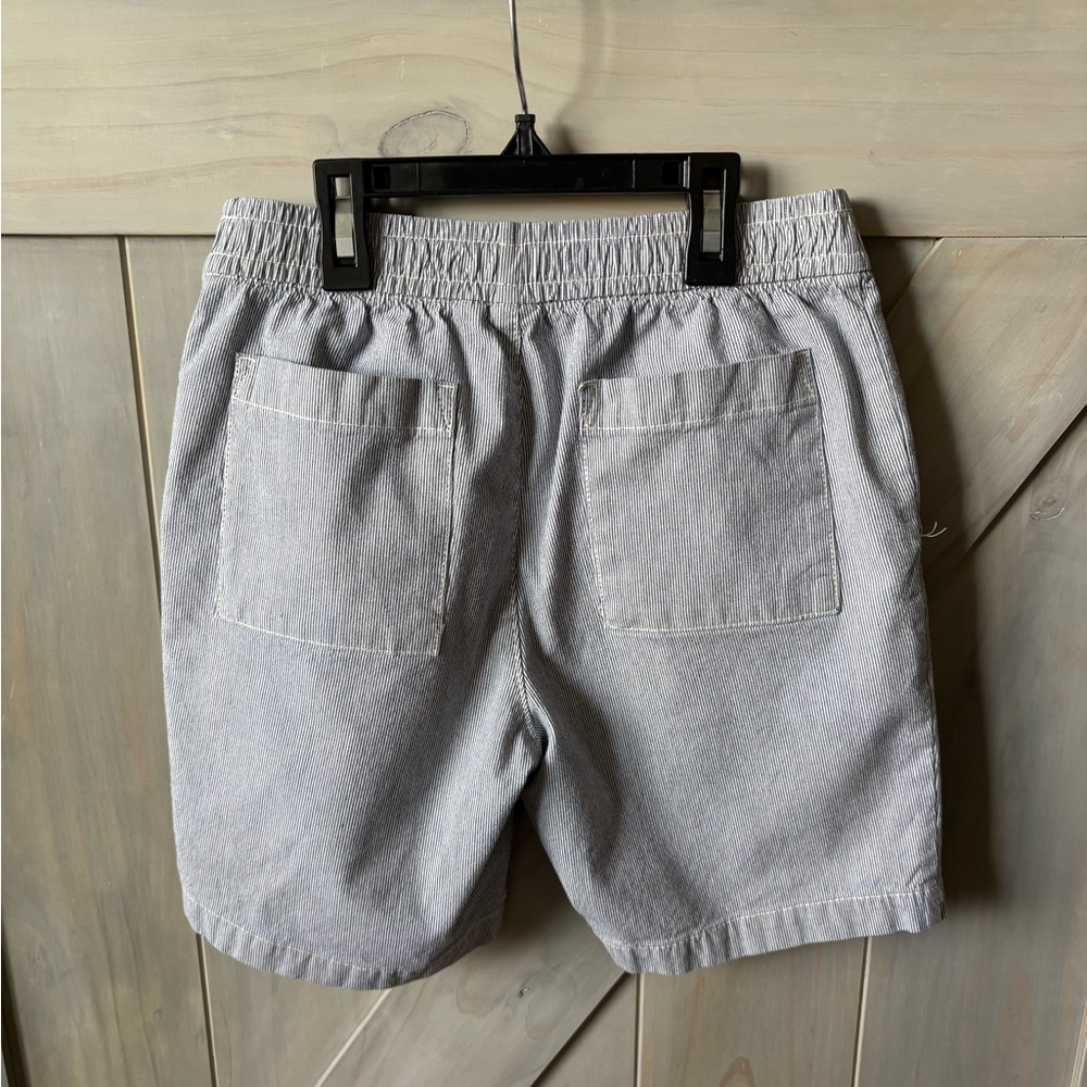 Gap Navy and White Shorts - Picture 2 of 4